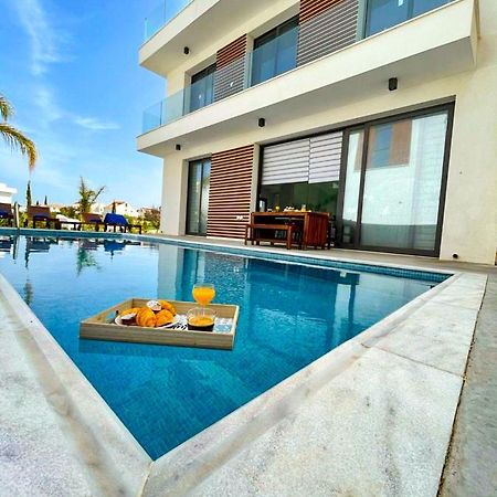 By The Beach Villa Natalya Протарас Экстерьер фото